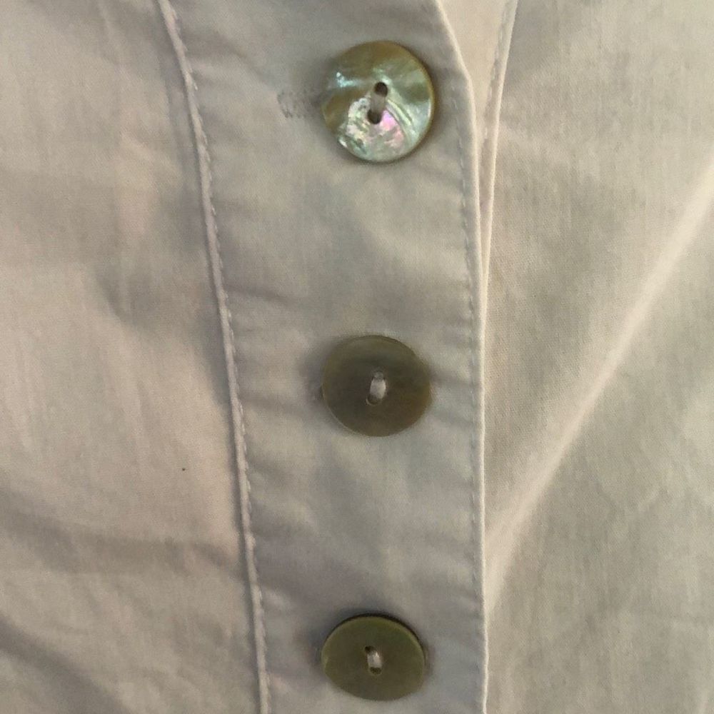 Zac & Rachel White tunic blouse with shell button detail size L - Picture 3 of 7